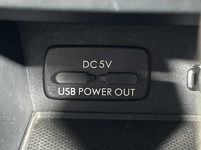 スバル インプレッサ スポーツ 1．6i－Lアイサイト 神奈川県 2017(平29)年 4.5万km クリスタルホワイトP 純正7型メモリーナビゲーション【MF-0206】/フルセグ　CD DVD　USB　iPod　AUX　Bluetooth　AM FM/バックカメラ/クリアビューパック/革巻きステアリングホイールセット/キーレスアクセス/プッシュスタート/アイサイトver3/ブラインドスポットモニター/全車速追従機能付クルーズコントロール/プリクラッシュブレーキ/アダブティブレーンキープ/AT誤発進/誤後進抑制制御/ふらつき警報/車線逸脱警報/歩行者発進お知らせ/アイドリングストップ/パドルシフト/純正前方ドライブレコーダー/ETC/電動パーキングブレーキ/ダウンヒルアシストコントロール/nanoe/SRH/純正リアスポイラー/LEDLiner/LEDヘッドランプ/オートライト/フロントフォグランプ/リアフォグランプ/ヘッドライトウォッシャー/純正16インチアルミホイール