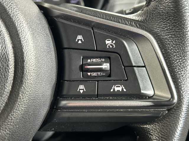 スバル インプレッサ スポーツ 1．6i－Lアイサイト 神奈川県 2017(平29)年 4.5万km クリスタルホワイトP 純正7型メモリーナビゲーション【MF-0206】/フルセグ　CD DVD　USB　iPod　AUX　Bluetooth　AM FM/バックカメラ/クリアビューパック/革巻きステアリングホイールセット/キーレスアクセス/プッシュスタート/アイサイトver3/ブラインドスポットモニター/全車速追従機能付クルーズコントロール/プリクラッシュブレーキ/アダブティブレーンキープ/AT誤発進/誤後進抑制制御/ふらつき警報/車線逸脱警報/歩行者発進お知らせ/アイドリングストップ/パドルシフト/純正前方ドライブレコーダー/ETC/電動パーキングブレーキ/ダウンヒルアシストコントロール/nanoe/SRH/純正リアスポイラー/LEDLiner/LEDヘッドランプ/オートライト/フロントフォグランプ/リアフォグランプ/ヘッドライトウォッシャー/純正16インチアルミホイール