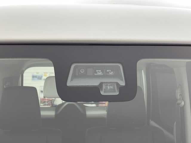 スズキ スペーシア カスタム HYBRID XS 新潟県 2018(平30)年 2.4万km ピュアホワイトP スズキセーフティサポート/純正オーディオ/　　AM/FM/AUX/両側パワースライドドア/HIDオートライト/ハーフレザーシート/運転席シートヒーター/15インチ純正アルミホイール付/アイドリングストップ/サーキュレーター/後席パーソナルテーブル/サンシェード/純正フロアマット/純正ドアバイザー/スペアキー/スマートキー
