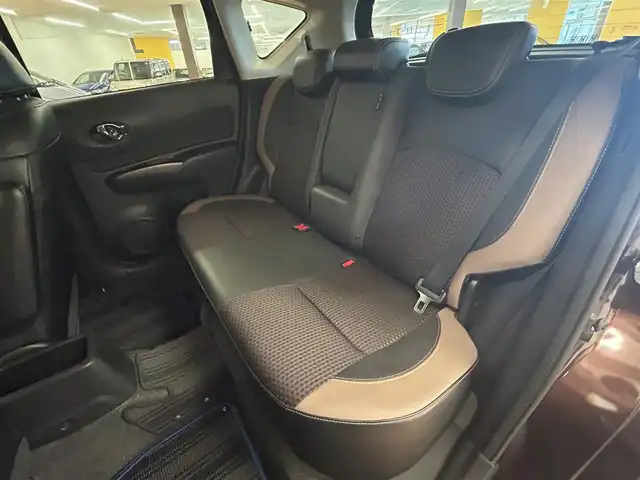 日産 ノート e－パワー メダリスト 群馬県 2020(令2)年 7.6万km インペリアルアンバーP エマージェンシーブレーキ/レーダークルーズコントロール/レーンディパーチャーウォーニング/クリアランスソナー/純正SDナビ/・フルセグTV/・DVD/CD/SD/AUX/・FM/AM/アラウンドビューモニター/デジタルインナーミラー/ドライブレコーダー/ETC/ステアリングスイッチ/ブラックハーフレザーシート/スマートキー/プッシュスタート/LEDヘッドライト/フォグランプ/オートライト/純正15インチAW/純正フロアマット/純正ドアバイザー/電動格納ウィンカーミラー/横滑り防止機能