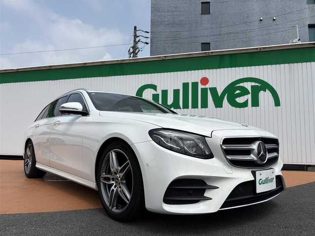 メルセデス・ベンツ Ｅ２００ SW AVG スポーツ 本革 三重県 2018(平30)年 5.2万km ポーラホワイト アルミモール腐食無し/ 保証書/ 取扱説明書/ナビ取扱説明書/スマートキースペア×1本/レザーパッケージ/：ナッパ革シート/：エアバランスパッケージ/：Burmesterサラウンドシステム/：13スピーカー/レーダーセーフティパッケージ/：アクティブディスタンスアシストディストロニック/：ステアリングパイロット/：アクティブレーンチェンジアシスト/：アクティブレーンキーピングアシスト/：アクテブエマージェンシーストップアシスト/：アクティブブレーキアシスト/：アクティブブラインドスポットアシスト/：トラフィックサインアシスト/：渋滞時緊急ブレーキ機能：緊急回避補助システム/シートヒーター（前席）/メモリー付きパワーシート（前席）/革巻きスポーツステアリング（フラットボトム）/COMANDシステム/：12.3インチワイドデイスプレイ/：フルセグTV・AppleCar play/：USBメディアインターフェイス
