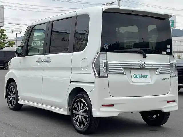 ダイハツ タント カスタム X トップED SAⅡ 岡山県 2017(平29)年 9.3万km パールホワイトⅢ 登録時走行距離92658km/社外7インチナビ/地デジTV(AM.FM.CD.DVD.TV)/片側パワースライドドア/バックカメラ/クリアランスソナー/衝突軽減ブレーキ/オートライト/アイドリングストップ/横滑り防止装置/14インチ純正AW/純正フロアマット/プッシュスタート