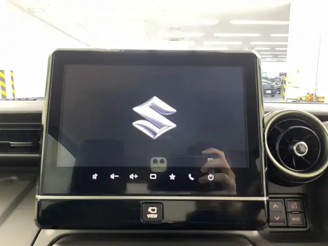 スズキ スペーシア ギア HYBRID XZ 埼玉県 2022(令4)年 2.1万km シフォンアイボリーM 純正9型DA　DVD　BT　CD　TV　全方位カメラ　両側電動スライドドア　シートヒーター　ＥＴＣ　ドライブレコーダー　ＬＥＤヘッドライト　ＨＵＤ　追従走行　フルセグＴＶ　衝突被害軽減　Ｂｌｕｅｔｏｏｔｈ　ルーフレール