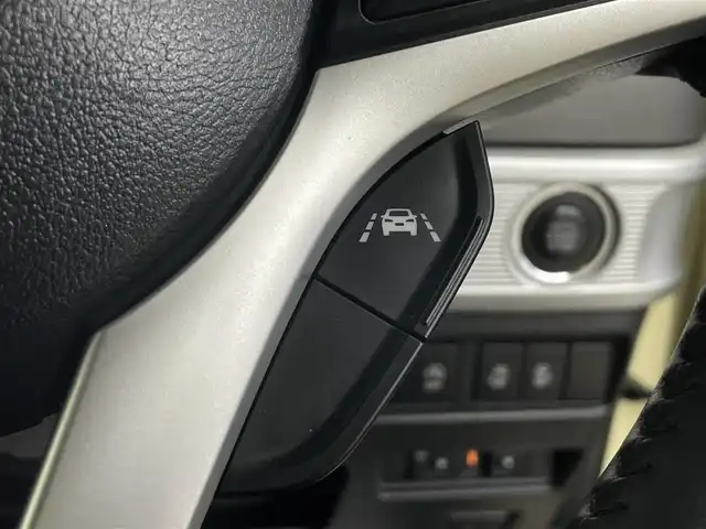 スズキ スペーシア ギア HYBRID XZ 埼玉県 2022(令4)年 2.1万km シフォンアイボリーM 純正9型DA　DVD　BT　CD　TV　全方位カメラ　両側電動スライドドア　シートヒーター　ＥＴＣ　ドライブレコーダー　ＬＥＤヘッドライト　ＨＵＤ　追従走行　フルセグＴＶ　衝突被害軽減　Ｂｌｕｅｔｏｏｔｈ　ルーフレール