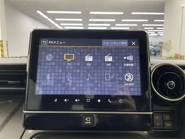 スズキ スペーシア ギア HYBRID XZ 埼玉県 2022(令4)年 2.1万km シフォンアイボリーM 純正9型DA　DVD　BT　CD　TV　全方位カメラ　両側電動スライドドア　シートヒーター　ＥＴＣ　ドライブレコーダー　ＬＥＤヘッドライト　ＨＵＤ　追従走行　フルセグＴＶ　衝突被害軽減　Ｂｌｕｅｔｏｏｔｈ　ルーフレール