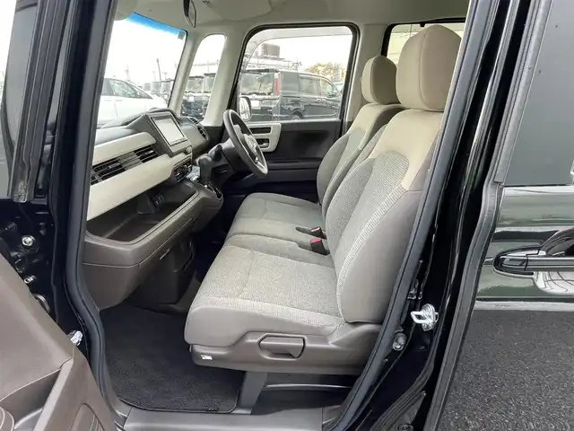 ホンダ Ｎ ＢＯＸ L 道央・札幌 2021(令3)年 3.5万km クリスタルブラックパール ４WD/純正ディーラーOPナビ/CD/DVD/BT/フルセグ/衝突被害軽減ブレーキ/横滑り防止装置/アダプティブクルーズコントロール/レーンキープアシスト/リアパーキングセンサー/バックカメラ/ドライブレコーダー/アイドリングストップ/ECONモード/片側パワースライドドア/前席シートヒーター/ステアリングリモコン/プッシュスタート/スマートキー/LEDヘッドライト/オートライト/ヘッドライトレベライザー/電動格納ミラー/ヒーテッドドアミラー/ウィンカーミラー/純正フロアマット/ドアバイザー/スペアキー