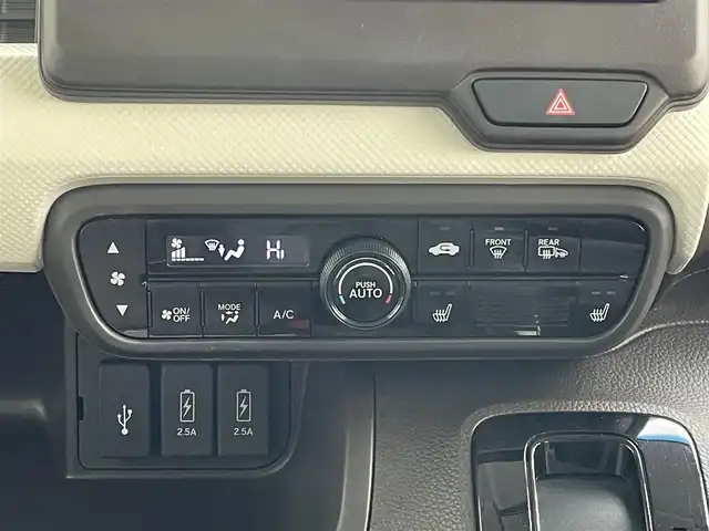 ホンダ Ｎ ＢＯＸ L 道央・札幌 2021(令3)年 3.5万km クリスタルブラックパール ４WD/純正ディーラーOPナビ/CD/DVD/BT/フルセグ/衝突被害軽減ブレーキ/横滑り防止装置/アダプティブクルーズコントロール/レーンキープアシスト/リアパーキングセンサー/バックカメラ/ドライブレコーダー/アイドリングストップ/ECONモード/片側パワースライドドア/前席シートヒーター/ステアリングリモコン/プッシュスタート/スマートキー/LEDヘッドライト/オートライト/ヘッドライトレベライザー/電動格納ミラー/ヒーテッドドアミラー/ウィンカーミラー/純正フロアマット/ドアバイザー/スペアキー