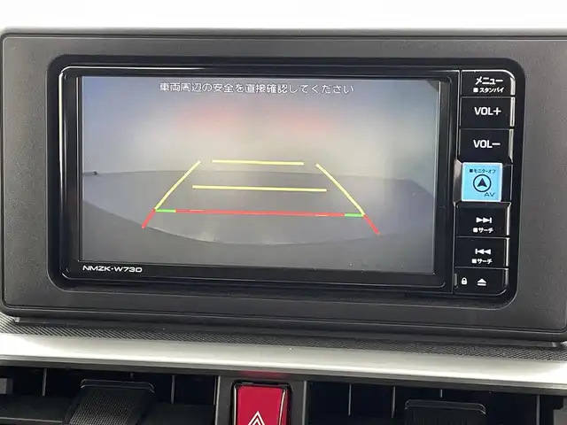 トヨタ ライズ Z 熊本県 2023(令5)年 1.5万km スムースグレーマイカメタリック 純正ナビNMZK-W73D（ＣＤ・ＤＶＤ・フルセグ・ＢＴ）/バックカメラ　/純正前方ドライブレコーダー　/ビルトインＥＴＣ2.0　/前後クリアランスソナー　/前席シートヒーター　/スマートアシスト/・衝突軽減ブレーキ/・先行車発進お知らせ機能/・オートハイビーム/・車線逸脱警報/・前後誤発進抑制機能/・アダブティブクルーズコントロール/横滑り防止/アイドリングストップ/電動パーキング/ブレーキホールド/純正フロアマット/純正17インチAW/オートライト/LEDヘッドライト/フォグランプ/スマートキー/プッシュスタート/スペアキー１本/保証書/取扱説明書