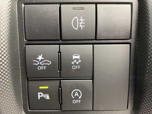 トヨタ ライズ Z 岐阜県 2024(令6)年 2.9万km シャイニングホワイトパール メモリーナビ/Bluetooth/USB/AM/FM/バックモニター/プリクラッシュセーフティシステム/レーンキープアシスト/クリアランスソナー/レーダークルーズコントロール/シートヒーター/ETC/ドライブレコーダー/電動パーキングブレーキ/ブレーキホールド/ステアリングスイッチ/オートLEDヘッドライト/フォグランプ/電動格納ミラー/オートリトラミラー/MTモード付/純正17インチアルミホイール/スマートキー/プッシュスタート