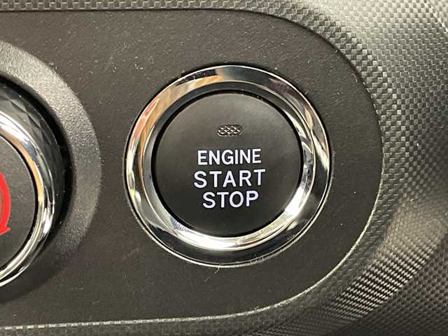 トヨタ ライズ Z 岐阜県 2024(令6)年 2.9万km シャイニングホワイトパール メモリーナビ/Bluetooth/USB/AM/FM/バックモニター/プリクラッシュセーフティシステム/レーンキープアシスト/クリアランスソナー/レーダークルーズコントロール/シートヒーター/ETC/ドライブレコーダー/電動パーキングブレーキ/ブレーキホールド/ステアリングスイッチ/オートLEDヘッドライト/フォグランプ/電動格納ミラー/オートリトラミラー/MTモード付/純正17インチアルミホイール/スマートキー/プッシュスタート