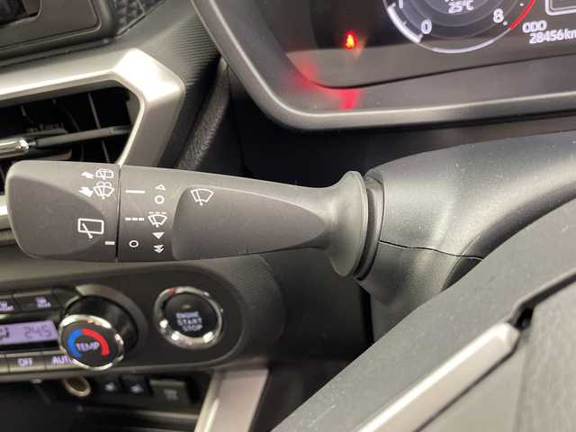 トヨタ ライズ Z 岐阜県 2024(令6)年 2.9万km シャイニングホワイトパール メモリーナビ/Bluetooth/USB/AM/FM/バックモニター/衝突軽減ブレーキ/レーンキープアシスト/クリアランスソナー/レーダークルーズコントロール/シートヒーター/ETC/ドライブレコーダー/電動パーキングブレーキ/ブレーキホールド/ステアリングスイッチ/オートLEDヘッドライト/フォグランプ/電動格納ミラー/オートリトラミラー/MTモード付/純正17インチアルミホイール/スマートキー/プッシュスタート