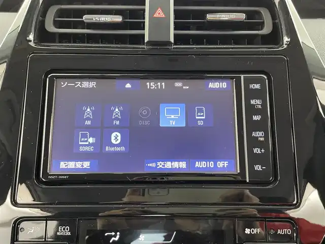 トヨタ プリウス Sツーリングセレクション 大分県 2019(平31)年 4.7万km ホワイトパールクリスタルシャイン モデリスタエアロ/（フロント/サイド/リア）/トヨタセーフティーセンス/・プリクラッシュセーフティー/・LDA/・オートハイビーム/・踏み間違え防止/・レーダークルーズコントロール/TEIN車高調/純正ナビ/（フルセグ/CD/DVD/Bluetooth）/ビルトインETC/バックカメラ/前席シートヒーター/前方ドライブレコーダー/ステアリングスイッチ/オートリトラミラー/スマートキー・プッシュスタート/社外19インチアルミホイール/保証書・取扱説明書