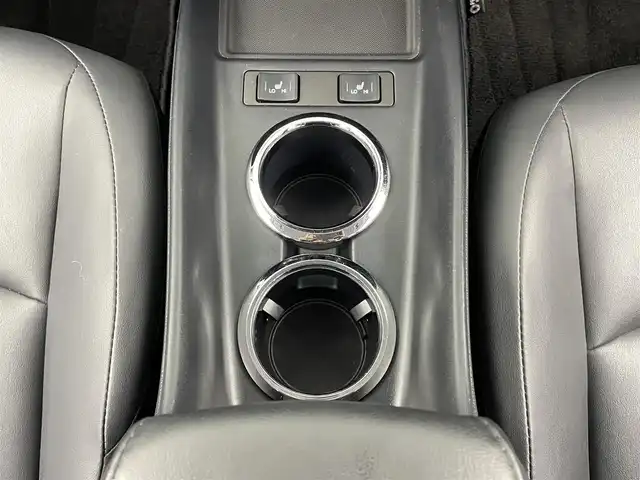 トヨタ プリウス Sツーリングセレクション 大分県 2019(平31)年 4.7万km ホワイトパールクリスタルシャイン モデリスタエアロ/（フロント/サイド/リア）/トヨタセーフティーセンス/・プリクラッシュセーフティー/・LDA/・オートハイビーム/・踏み間違え防止/・レーダークルーズコントロール/TEIN車高調/純正ナビ/（フルセグ/CD/DVD/Bluetooth）/ビルトインETC/バックカメラ/前席シートヒーター/前方ドライブレコーダー/ステアリングスイッチ/オートリトラミラー/スマートキー・プッシュスタート/社外19インチアルミホイール/保証書・取扱説明書