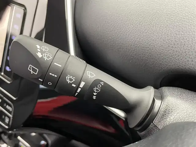 トヨタ プリウス Sツーリングセレクション 大分県 2019(平31)年 4.7万km ホワイトパールクリスタルシャイン モデリスタエアロ/（フロント/サイド/リア）/トヨタセーフティーセンス/・プリクラッシュセーフティー/・LDA/・オートハイビーム/・踏み間違え防止/・レーダークルーズコントロール/TEIN車高調/純正ナビ/（フルセグ/CD/DVD/Bluetooth）/ビルトインETC/バックカメラ/前席シートヒーター/前方ドライブレコーダー/ステアリングスイッチ/オートリトラミラー/スマートキー・プッシュスタート/社外19インチアルミホイール/保証書・取扱説明書