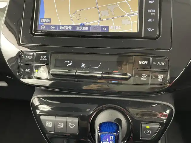 トヨタ プリウス Sツーリングセレクション 大分県 2019(平31)年 4.7万km ホワイトパールクリスタルシャイン モデリスタエアロ/（フロント/サイド/リア）/トヨタセーフティーセンス/・プリクラッシュセーフティー/・LDA/・オートハイビーム/・踏み間違え防止/・レーダークルーズコントロール/TEIN車高調/純正ナビ/（フルセグ/CD/DVD/Bluetooth）/ビルトインETC/バックカメラ/前席シートヒーター/前方ドライブレコーダー/ステアリングスイッチ/オートリトラミラー/スマートキー・プッシュスタート/社外19インチアルミホイール/保証書・取扱説明書