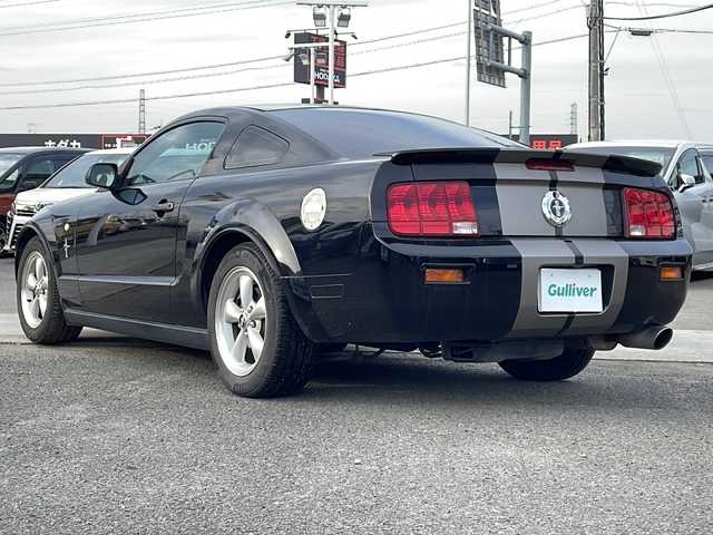 フォード マスタング GT 徳島県 2009(平21)年 17.9万km 黒 左ハンドル/社外HDDナビ/（DISC/フルセグ/HDD）/バックカメラ/D席パワーシート/ETC/純正17インチAW/純正フロアマット/ダブルエアバック/キーレス有/取扱説明書/新車時保証書/点検記録簿有（R2-4/R6）