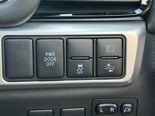 トヨタ エスティマ アエラス プレミアム G 兵庫県 2016(平28)年 6万km スパークリングブラックパールクリスタルシャイン TRDフルエアロ/純正ナビ(NSZT-Y64T)/アルパイン12.8型後席モニター/(CD/BT/SD)/フルセグTV/両側パワースライドドア/バックカメラ/ETC/衝突軽減ブレーキ/クルーズコントロール/社外レーダー/ハーフレザーシート/前席シートヒーター/オットマン/電動リアゲート/LEDヘッドライト/オートハイビーム/社外レーダー/スマートキー/純正フロアマット/純正アルミ18インチ