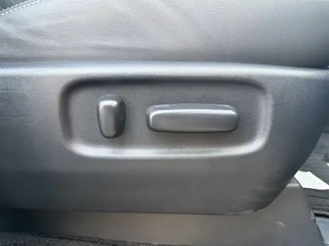 トヨタ エスティマ アエラス プレミアム G 兵庫県 2016(平28)年 6万km スパークリングブラックパールクリスタルシャイン TRDフルエアロ/純正ナビ(NSZT-Y64T)/アルパイン12.8型後席モニター/(CD/BT/SD)/フルセグTV/両側パワースライドドア/バックカメラ/ETC/衝突軽減ブレーキ/クルーズコントロール/社外レーダー/ハーフレザーシート/前席シートヒーター/オットマン/電動リアゲート/LEDヘッドライト/オートハイビーム/社外レーダー/スマートキー/純正フロアマット/純正アルミ18インチ