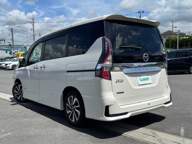 日産 セレナ ハイウェイスター G 静岡県 2020(令2)年 1.9万km ブリリアントホワイトパール ●10インチ純正ナビ/(フルセグ/CD/DVD/Bluetooth)/●全方位カメラ/●プロパイロット/(レーダークルーズコントロール/レーンキープアシスト)/●ブラインドスポットモニター/●衝突被害軽減システム/●前後コーナーセンサー/●電動パーキングブレーキ/●オートブレーキホールド/●LEDライト＆フォグランプ/●オートライト/●革巻きステアリング/●ステアリングスイッチ/●ETC/●前方ドライブレコーダー/●デジタルインナーミラー/●両側パワースライドドア/●スマートキー/●プッシュスタート/●ドアバイザー/●純正フロアマット/●純正16インチアルミホイール/●W＋サイド＋カーテンSRS＋ABS/●保証書/●車輌取扱説明書/●ナビ取扱説明書