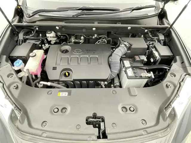 トヨタ ハリアー プレミアム 千葉県 2020(令2)年 6.8万km ブラック ワンオーナー/禁煙車/トヨタセーフティセンス/・レーダークルーズコントロール/・クリアランスソナー/・レーンディパーチャーアラート/・プリクラッシュセーフティ/・レーンキープアシスト/・パワーバックドア/社外9インチメモリナビ/・型番：MDV-M906HDL/・CD/DVD/USB/Bluetooth/フルセグTV/・ビルトインETC/・バックカメラ/革巻きステアリング/・ステアリングスイッチ/MT付きAT/左右独立エアコン/電子パーキング/・ブレーキホールド/ハーフレザーシート/・D席パワーシート/社外フロアマット/純正18インチAW/オートライト/・オートマチックハイビーム/・LEDヘッドライト/・LEDフォグランプ