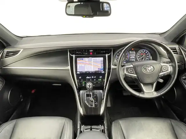 トヨタ ハリアー プレミアム 千葉県 2020(令2)年 6.8万km ブラック ワンオーナー/禁煙車/トヨタセーフティセンス/・レーダークルーズコントロール/・クリアランスソナー/・レーンディパーチャーアラート/・プリクラッシュセーフティ/・レーンキープアシスト/・パワーバックドア/社外9インチメモリナビ/・型番：MDV-M906HDL/・CD/DVD/USB/Bluetooth/フルセグTV/・ビルトインETC/・バックカメラ/革巻きステアリング/・ステアリングスイッチ/MT付きAT/左右独立エアコン/電子パーキング/・ブレーキホールド/ハーフレザーシート/・D席パワーシート/社外フロアマット/純正18インチAW/オートライト/・オートマチックハイビーム/・LEDヘッドライト/・LEDフォグランプ