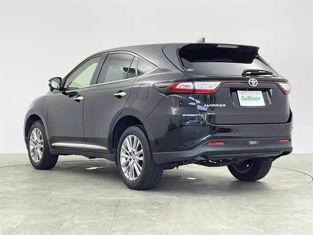 トヨタ ハリアー プレミアム 千葉県 2020(令2)年 6.8万km ブラック ワンオーナー/禁煙車/トヨタセーフティセンス/・レーダークルーズコントロール/・クリアランスソナー/・レーンディパーチャーアラート/・プリクラッシュセーフティ/・レーンキープアシスト/・パワーバックドア/社外9インチメモリナビ/・型番：MDV-M906HDL/・CD/DVD/USB/Bluetooth/フルセグTV/・ビルトインETC/・バックカメラ/革巻きステアリング/・ステアリングスイッチ/MT付きAT/左右独立エアコン/電子パーキング/・ブレーキホールド/ハーフレザーシート/・D席パワーシート/社外フロアマット/純正18インチAW/オートライト/・オートマチックハイビーム/・LEDヘッドライト/・LEDフォグランプ