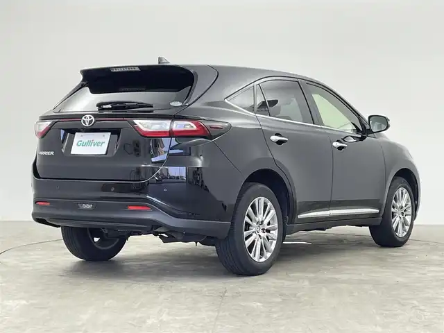 トヨタ ハリアー プレミアム 千葉県 2020(令2)年 6.8万km ブラック ワンオーナー/禁煙車/トヨタセーフティセンス/・レーダークルーズコントロール/・クリアランスソナー/・レーンディパーチャーアラート/・プリクラッシュセーフティ/・レーンキープアシスト/・パワーバックドア/社外9インチメモリナビ/・型番：MDV-M906HDL/・CD/DVD/USB/Bluetooth/フルセグTV/・ビルトインETC/・バックカメラ/革巻きステアリング/・ステアリングスイッチ/MT付きAT/左右独立エアコン/電子パーキング/・ブレーキホールド/ハーフレザーシート/・D席パワーシート/社外フロアマット/純正18インチAW/オートライト/・オートマチックハイビーム/・LEDヘッドライト/・LEDフォグランプ