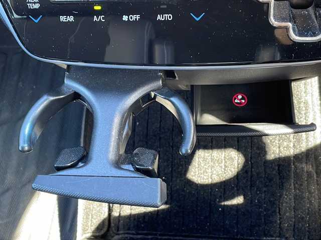 トヨタ エスティマ アエラス プレミアム G 長野県 2019(令1)年 6.1万km ブラック モデリスタエアロ（F・S・R）/セーフティーセンス/・プリクラッシュセーフティ/・レーンディパーチャーアラート/・オートマチックハイビーム/・先行車発進お知らせ機能/社外9インチナビ【MDV-M906HDl】/（CD/DVD/フルセグTV/BT）/バックカメラ/ビルトインETC/両側パワースライドドア/シートヒーター（D・N席）/D席パワーシート/電動リアゲート/クルーズコントロール/ウッドコンビステアリング/ステアリングスイッチ/AC100V/LEDヘッドライト/オートライト/スマートキー/Pスタート/電動格納ミラー/純正フロアマット/VENERDI18インチAW/純正AWスタッドレス積み込み