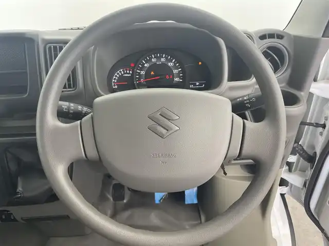 スズキ エブリイ PA リミテッド 富山県 2024(令6)年 0.2万km スペリアホワイト 4WD/ハイルーフ/デュアルカメラブレーキ/レーン逸脱警報システム/オートマチックハイビーム/LEDヘッドライト/コーナーセンサー/横滑り防止装置/ABS/オーバーヘッドシェルフ/両側スライド/USB電源/ラジオプレイヤー/リモコンキー×２/取扱説明書/保証書