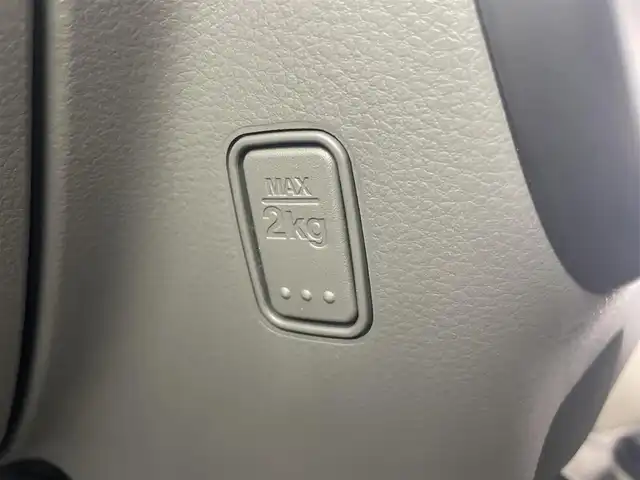 スズキ エブリイ PA リミテッド 富山県 2024(令6)年 0.2万km スペリアホワイト 4WD/ハイルーフ/デュアルカメラブレーキ/レーン逸脱警報システム/オートマチックハイビーム/LEDヘッドライト/コーナーセンサー/横滑り防止装置/ABS/オーバーヘッドシェルフ/両側スライド/USB電源/ラジオプレイヤー/リモコンキー×２/取扱説明書/保証書