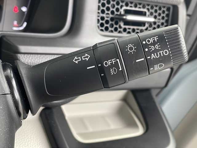 ホンダ ステップワゴン eHEV エアー 埼玉県 2022(令4)年 4.8万km フィヨルドミストパール 純正ナビ(CD/DVD/BT/USB/SD)/フルセグTV/バックカメラ/ビルトインETC/両側パワースライドドア/衝突軽減ブレーキ/レーダークルーズコントロール/レーンキープアシスト/横滑り防止装置/前後コーナーセンサー/前方ドライブレコーダー/盗難防止装置/ブレーキホールド/ロールサンシェード/LEDヘッドライト/オートライト/フォグランプ/プッシュスタート/ヘッドライトレベライザー/電動格納ミラー/純正ドアバイザー/純正フロアマット/純正１６インチアルミホイール