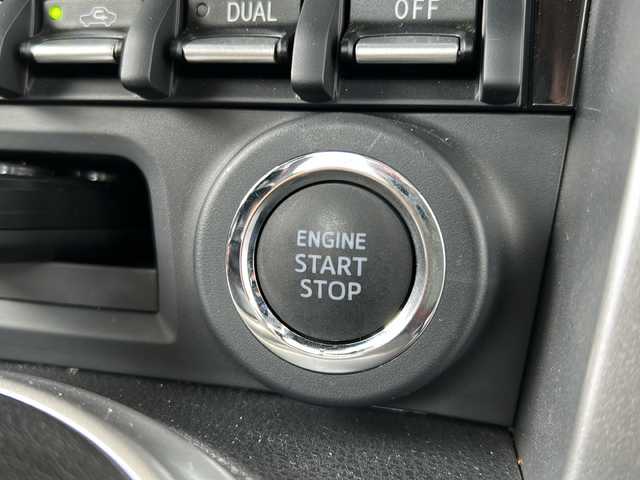 スバル ＢＲＺ STIスポーツ 東京都 2019(令1)年 1.5万km クリスタルホワイトP ワンオーナー/社外オーディオ/【CD・ラジオ】/STIスポーツパッケージ/TRDリアトランクスポイラー/TRDフェンダーエクステンション/BLITZ　ラジエーター/BLITZ　レーシングメーターパネル/【油圧・油温・水温三連メーター】/BLITZ　サクションキット/KENWOOD　カスタムフィットスピーカー/KENWOOD　チューンアップサブウーファー/HKS　メタルキャタライザー/ETC/前後ドライブレコーダー/クルーズコントロール/横滑り防止機能/前席シートヒーター/電動格納ミラー/オートライト/プッシュスタート/スマートキー/スペアキーあり/新車保証書/取扱説明書