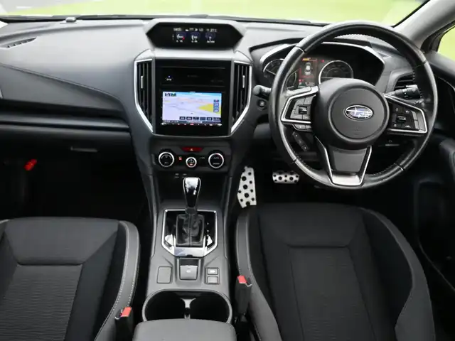 スバル インプレッサ スポーツ 1．6i－LアイサイトSスタイル 千葉県 2018(平30)年 6.5万km クリスタルホワイトP アイサイト/SRH（ステアリング・レスポンシブ・ヘッドランプ）/スバルリヤビークルディテクション/純正メモリーナビ/地デジTV/【DVD/CD再生機能　Bluetooth接続】/サイド/バックカメラ/ドライブレコーダー（DRV-350）/革巻きステアリング/ステアリングスイッチ/パドルシフト/ETC（2.0）/LEDヘッドライト/フォグライト/ウインカーミラー/リアコーナーセンサー/純正16インチアルミホイル/サイド/カーテン/ニーエアバッグ/キーレスアクセス