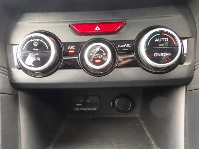 スバル インプレッサ スポーツ 1．6i－LアイサイトSスタイル 千葉県 2018(平30)年 6.5万km クリスタルホワイトP アイサイト/SRH（ステアリング・レスポンシブ・ヘッドランプ）/スバルリヤビークルディテクション/純正メモリーナビ/地デジTV/【DVD/CD再生機能　Bluetooth接続】/サイド/バックカメラ/ドライブレコーダー（DRV-350）/革巻きステアリング/ステアリングスイッチ/パドルシフト/ETC（2.0）/LEDヘッドライト/フォグライト/ウインカーミラー/リアコーナーセンサー/純正16インチアルミホイル/サイド/カーテン/ニーエアバッグ/キーレスアクセス