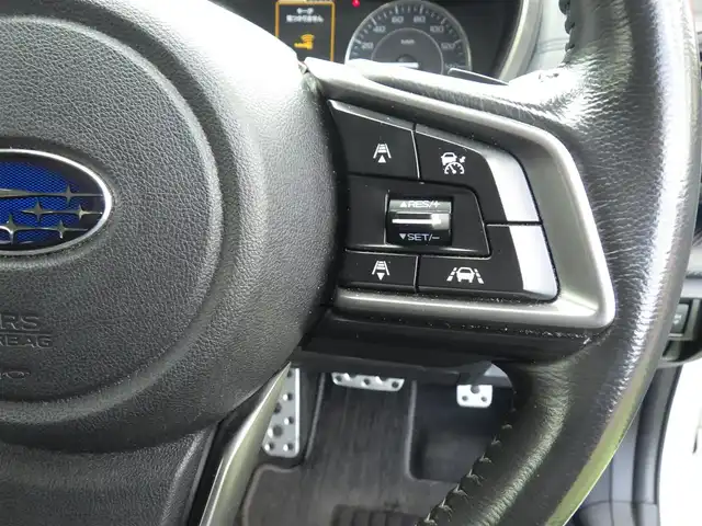 スバル インプレッサ スポーツ 1．6i－LアイサイトSスタイル 千葉県 2018(平30)年 6.5万km クリスタルホワイトP アイサイト/SRH（ステアリング・レスポンシブ・ヘッドランプ）/スバルリヤビークルディテクション/純正メモリーナビ/地デジTV/【DVD/CD再生機能　Bluetooth接続】/サイド/バックカメラ/ドライブレコーダー（DRV-350）/革巻きステアリング/ステアリングスイッチ/パドルシフト/ETC（2.0）/LEDヘッドライト/フォグライト/ウインカーミラー/リアコーナーセンサー/純正16インチアルミホイル/サイド/カーテン/ニーエアバッグ/キーレスアクセス