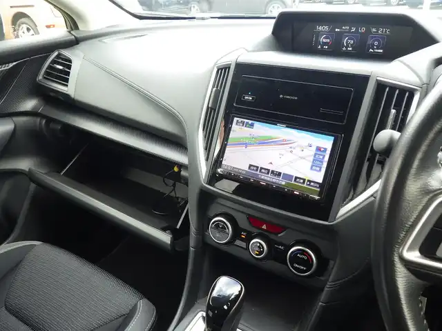 スバル インプレッサ スポーツ 1．6i－LアイサイトSスタイル 千葉県 2018(平30)年 6.5万km クリスタルホワイトP アイサイト/SRH（ステアリング・レスポンシブ・ヘッドランプ）/スバルリヤビークルディテクション/純正メモリーナビ/地デジTV/【DVD/CD再生機能　Bluetooth接続】/サイド/バックカメラ/ドライブレコーダー（DRV-350）/革巻きステアリング/ステアリングスイッチ/パドルシフト/ETC（2.0）/LEDヘッドライト/フォグライト/ウインカーミラー/リアコーナーセンサー/純正16インチアルミホイル/サイド/カーテン/ニーエアバッグ/キーレスアクセス