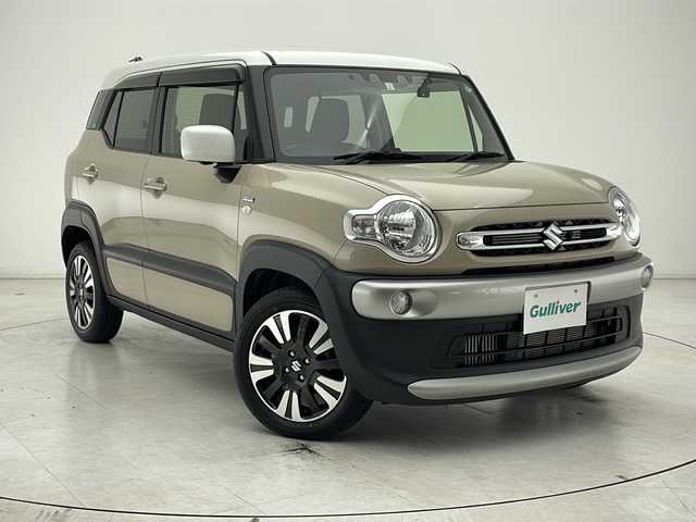 スズキ クロスビー HYBRID MV 千葉県 2023(令5)年 1.2万km キャラバンアイボリーパールメタリック/ホワイト 2トーンルーフ 衝突軽減ブレーキ/レーンキープアシスト/レーダークルーズコントロール/オートマチックハイビーム/純正メモリナビ/（フルセグ/Bluetooth/VD/DVD/FM/AM）/全方位カメラ/ETC/ドライブレコーダー（前後）/シートヒーター（運転席＋助手席）/パドルシフト/LEDヘッドライト/電動格納ミラー/純正フロアマット/純正サイドバイザー/W＋サイド＋カーテンエアバッグ