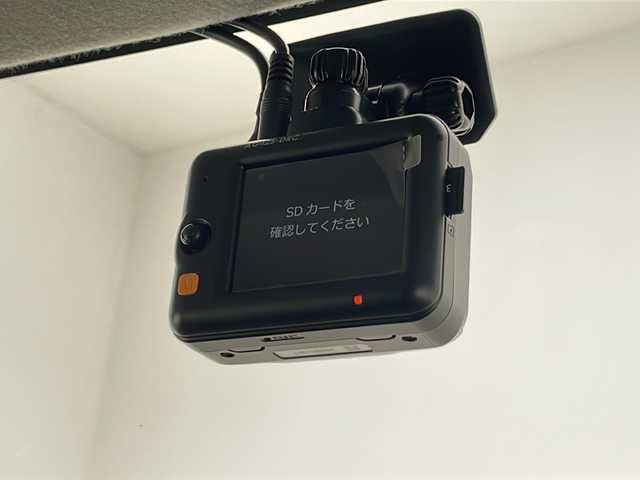 スズキ クロスビー HYBRID MV 千葉県 2023(令5)年 1.2万km キャラバンアイボリーパールメタリック/ホワイト 2トーンルーフ 衝突軽減ブレーキ/レーンキープアシスト/レーダークルーズコントロール/オートマチックハイビーム/純正メモリナビ/（フルセグ/Bluetooth/VD/DVD/FM/AM）/全方位カメラ/ETC/ドライブレコーダー（前後）/シートヒーター（運転席＋助手席）/パドルシフト/LEDヘッドライト/電動格納ミラー/純正フロアマット/純正サイドバイザー/W＋サイド＋カーテンエアバッグ