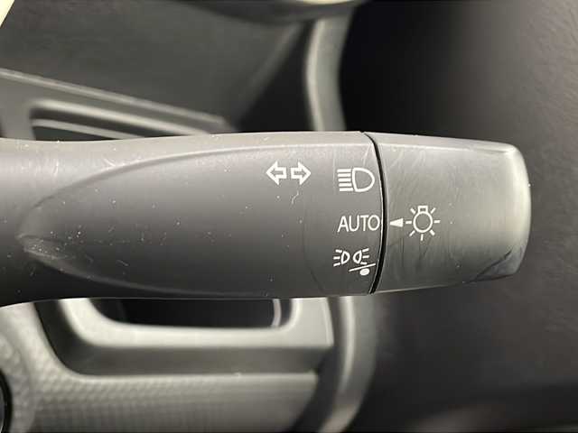 スズキ クロスビー HYBRID MV 千葉県 2023(令5)年 1.2万km キャラバンアイボリーパールメタリック/ホワイト 2トーンルーフ 衝突軽減ブレーキ/レーンキープアシスト/レーダークルーズコントロール/オートマチックハイビーム/純正メモリナビ/（フルセグ/Bluetooth/VD/DVD/FM/AM）/全方位カメラ/ETC/ドライブレコーダー（前後）/シートヒーター（運転席＋助手席）/パドルシフト/LEDヘッドライト/電動格納ミラー/純正フロアマット/純正サイドバイザー/W＋サイド＋カーテンエアバッグ