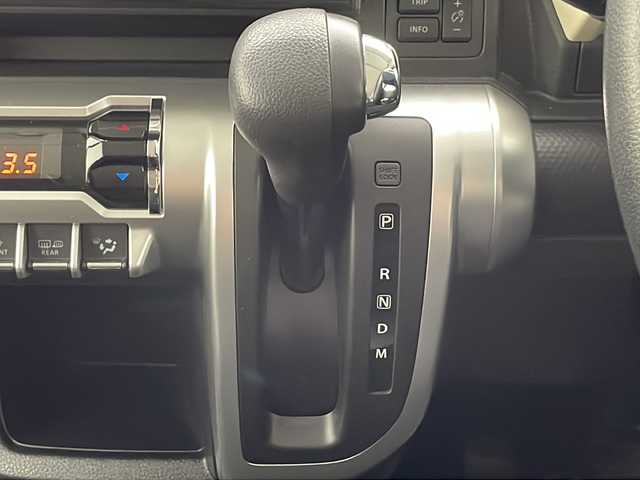 スズキ クロスビー HYBRID MV 千葉県 2023(令5)年 1.2万km キャラバンアイボリーパールメタリック/ホワイト 2トーンルーフ 衝突軽減ブレーキ/レーンキープアシスト/レーダークルーズコントロール/オートマチックハイビーム/純正メモリナビ/（フルセグ/Bluetooth/VD/DVD/FM/AM）/全方位カメラ/ETC/ドライブレコーダー（前後）/シートヒーター（運転席＋助手席）/パドルシフト/LEDヘッドライト/電動格納ミラー/純正フロアマット/純正サイドバイザー/W＋サイド＋カーテンエアバッグ