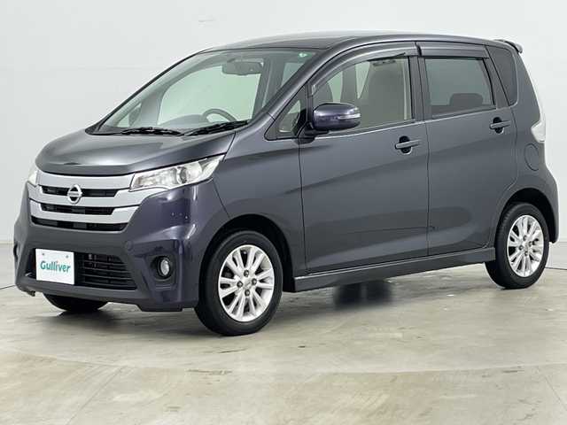 日産 デイズ ハイウェイスターX 道央・札幌 2013(平25)年 7万km プレミアムパープルP ・４WD/・純正ナビ/・フルセグTV/・バックカメラ/・モニター付自動防眩ミラー/・運転席シートヒーター/・ETC/・HIDヘッドライト/・フォグランプ/・アイドリングストップ/・プッシュスタート/・14インチ純正アルミホイール/・純正フロアマット/・純正ドアバイザー