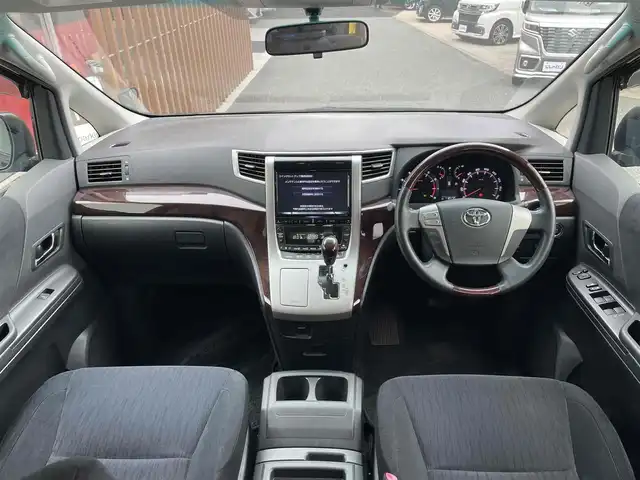 トヨタ ヴェルファイア 2．4Z 千葉県 2013(平25)年 11.9万km ブラック (株)IDOMが運営する【じしゃロン八千代店】の自社ローン対象車両になります。こちらは現金またはオートローンご利用時の価格です。自社ローンご希望の方は別途その旨お申付け下さい/社外ナビ/モデリスタエアロ/両側パワースライドドア/イージークローズバックドア/ヘッドレスト社外ディスプレイ