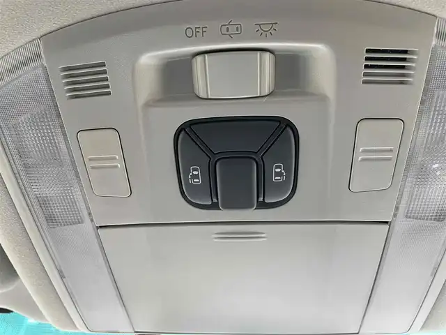 トヨタ ヴェルファイア 2．4Z 千葉県 2013(平25)年 11.9万km ブラック (株)IDOMが運営する【じしゃロン八千代店】の自社ローン対象車両になります。こちらは現金またはオートローンご利用時の価格です。自社ローンご希望の方は別途その旨お申付け下さい/社外ナビ/モデリスタエアロ/両側パワースライドドア/イージークローズバックドア/ヘッドレスト社外ディスプレイ