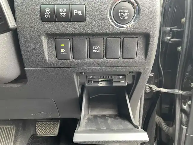 トヨタ ヴェルファイア 2．4Z 千葉県 2013(平25)年 11.9万km ブラック (株)IDOMが運営する【じしゃロン八千代店】の自社ローン対象車両になります。こちらは現金またはオートローンご利用時の価格です。自社ローンご希望の方は別途その旨お申付け下さい/社外ナビ/モデリスタエアロ/両側パワースライドドア/イージークローズバックドア/ヘッドレスト社外ディスプレイ