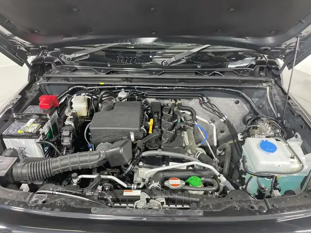 スズキ ジムニー ノマド FC 神奈川県 2025(令7)年 0.1千km 黒 登録済未使用車/４WD/アイドリングストップ/スマートキー/クルーズコントロール/運転席＋助手席シートヒーター/純正15インチアルミホイール/横滑り防止装置/レーンキープアシスト/盗難防止装置/オートライト/衝突被害軽減システム