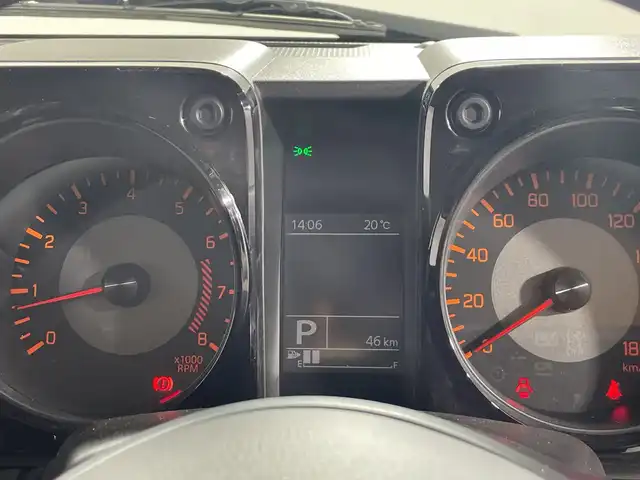 スズキ ジムニー ノマド FC 神奈川県 2025(令7)年 0.1千km 黒 登録済未使用車/４WD/アイドリングストップ/スマートキー/クルーズコントロール/運転席＋助手席シートヒーター/純正15インチアルミホイール/横滑り防止装置/レーンキープアシスト/盗難防止装置/オートライト/衝突被害軽減システム