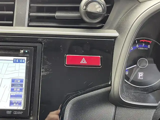 ホンダ フィット 13G Fパッケージ 福井県 2014(平26)年 10.7万km クリスタルブラックパール KENWOODナビ/CD/DVD/TV/横滑り防止/プッシュスタート/スマートキー/ドアバイザー