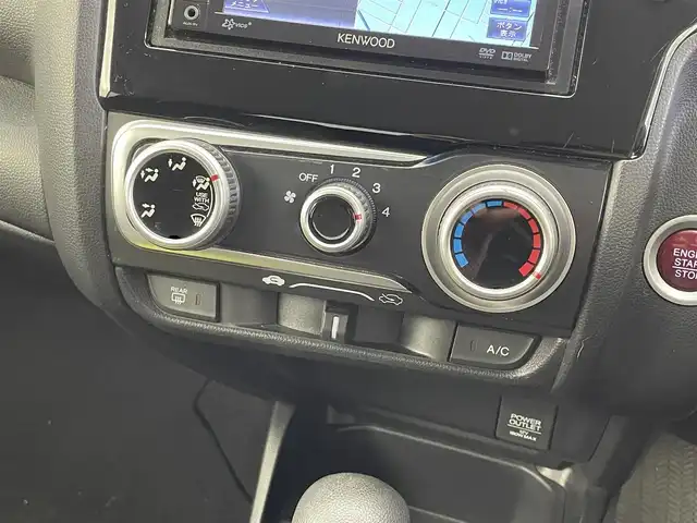 ホンダ フィット 13G Fパッケージ 福井県 2014(平26)年 10.7万km クリスタルブラックパール KENWOODナビ/CD/DVD/TV/横滑り防止/プッシュスタート/スマートキー/ドアバイザー