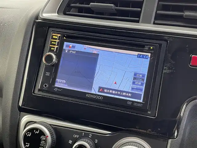 ホンダ フィット 13G Fパッケージ 福井県 2014(平26)年 10.7万km クリスタルブラックパール KENWOODナビ/CD/DVD/TV/横滑り防止/プッシュスタート/スマートキー/ドアバイザー