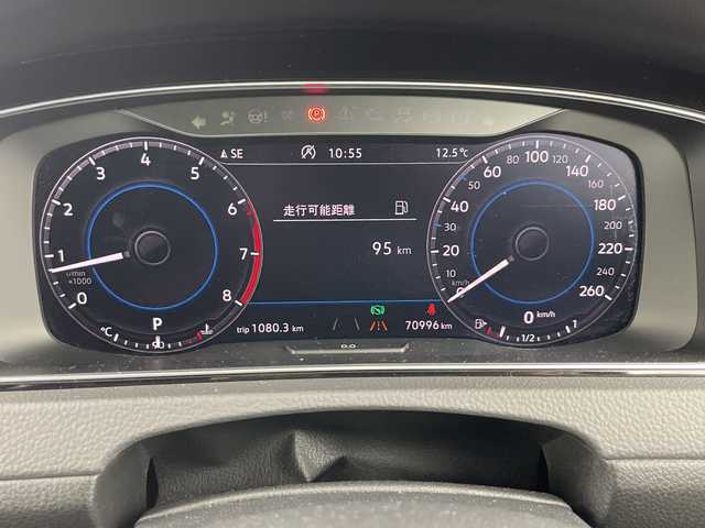 フォルクスワーゲン ゴルフ TSI ハイライン テックED 愛知県 2019(平31)年 7.1万km アトランティックブルーM 禁煙車/純正9.2インチナビ/（CD/DVD/Bluetooth/フルセグTV/USB)/ジェスチャーコントロール/バックカメラ/衝突軽減ブレーキ/レーンキープアシスト/レーダークルーズコントロール/リヤトラフィックアラート/ブラインドスポットモニター/ETC2.0/前後ドライブレコーダー/アイドリングストップ/パドルシフト/純正17インチアルミホイール/スマートキー/スペアキー1本/プッシュスタート/LEDヘッドライト/フロントフォグランプ/フロアマット/横滑り防止装置/ステアリングスイッチ